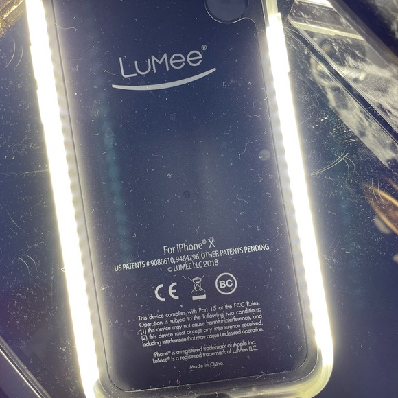 LUMEE iPhone X phone case with light LIKE NEW - Picture 2 of 2